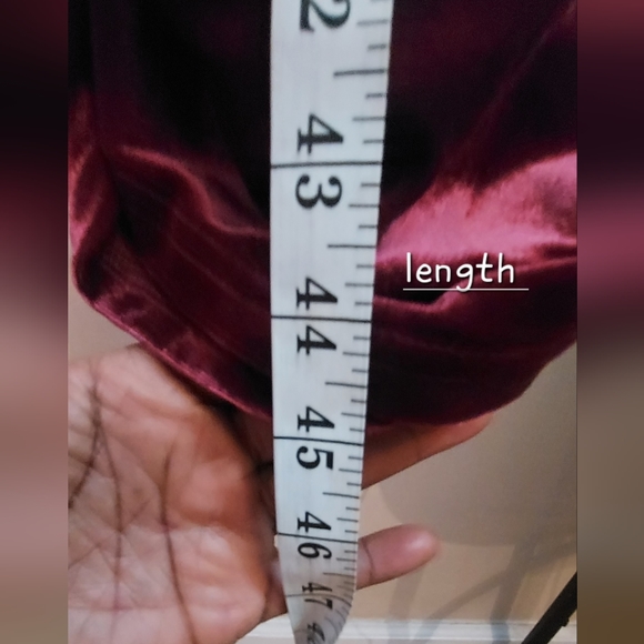 Velvet Dress - Picture 4 of 7